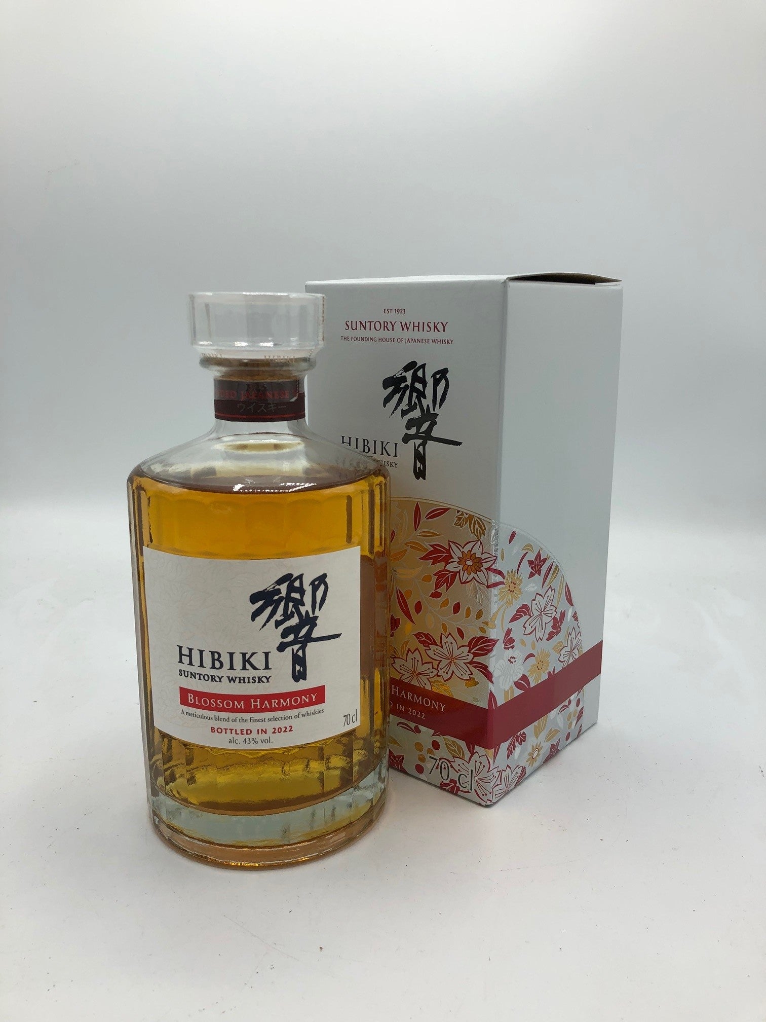 Hibiki Blossom Harmony Limited Edition 2022 – Hard to Find Wines